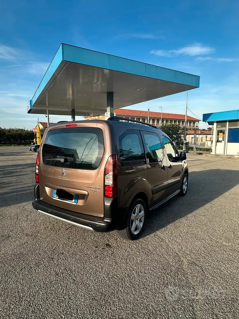 Peugeot Partner 2014 photo 2