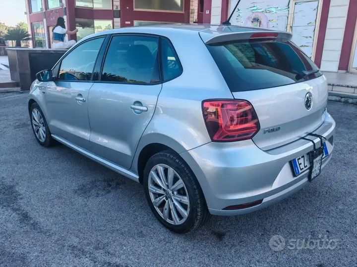 Volkswagen Polo 2015 photo 3
