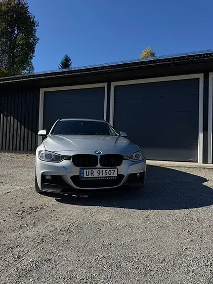 BMW 320D 2014 photo 2