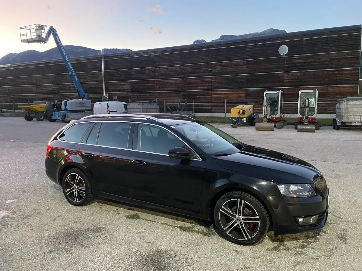 Skoda Octavia 2015 photo 2