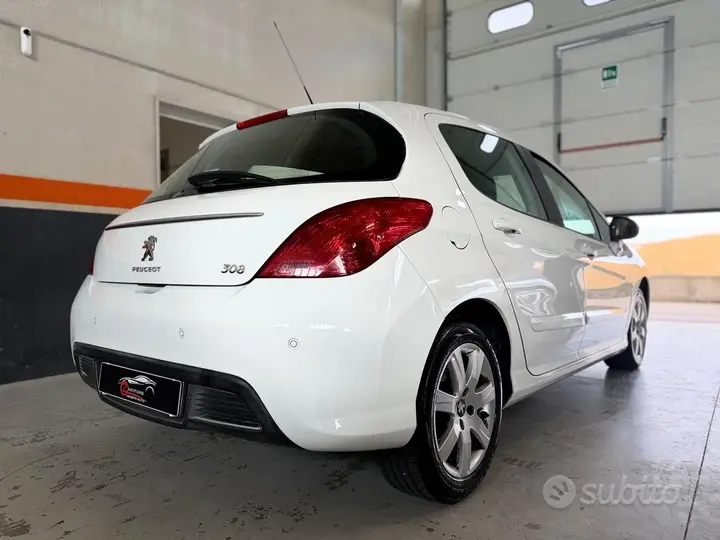Peugeot 308 2013 photo 5