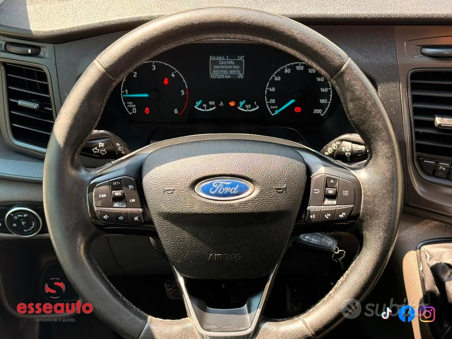 Ford Transit 2020 photo 2