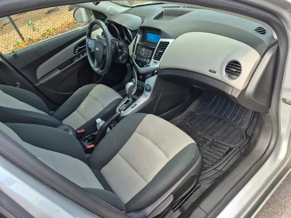 Chevrolet Cruze 2013 photo 4