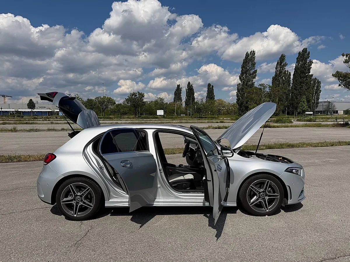 Mercedes-Benz A-Class 2019 photo 3