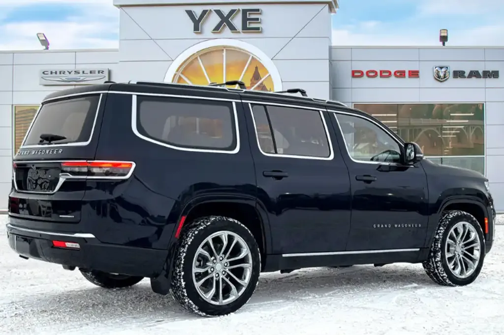 Jeep Grand Wagoneer 2023 photo 5