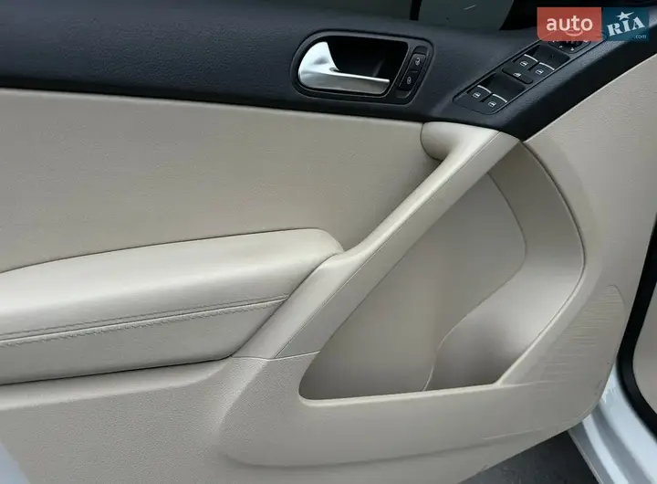 Volkswagen Tiguan 2013 photo 5