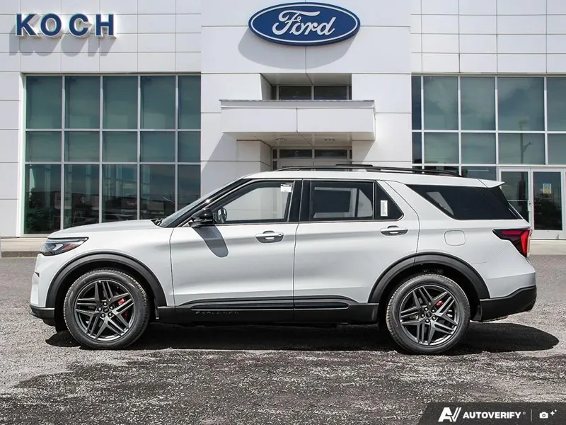 Ford Explorer 2026 photo 3