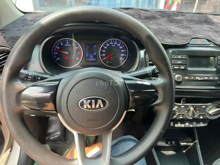Kia Soluto 2019 photo 5