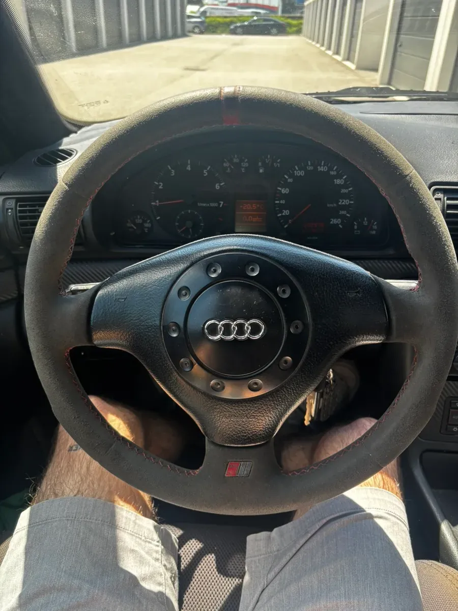 Audi A4 1995 photo 3