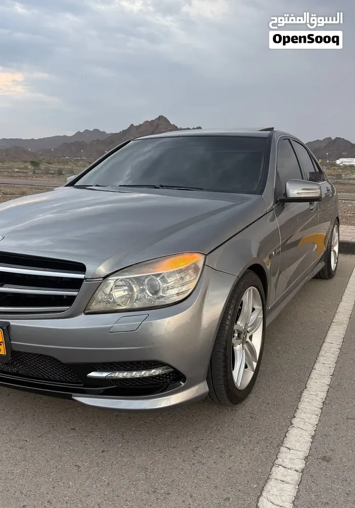 Mercedes-Benz C300