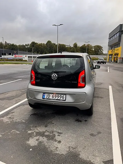 Volkswagen Up 2014 photo 4
