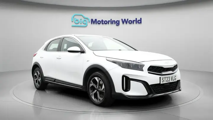 Kia Xceed 2023 photo 2