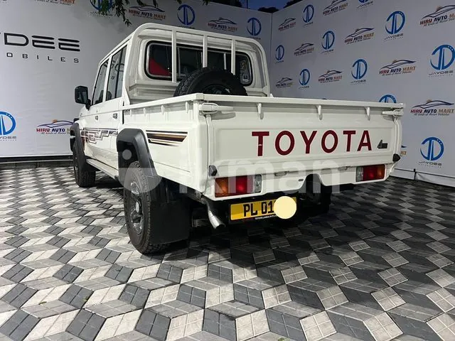 Toyota Land Cruiser Prado 2025 photo 4