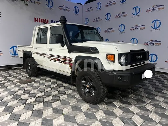 Toyota Land Cruiser Prado 2025 photo 2