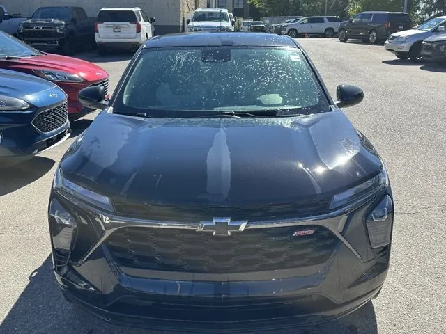 Chevrolet Trax 2024 photo 2