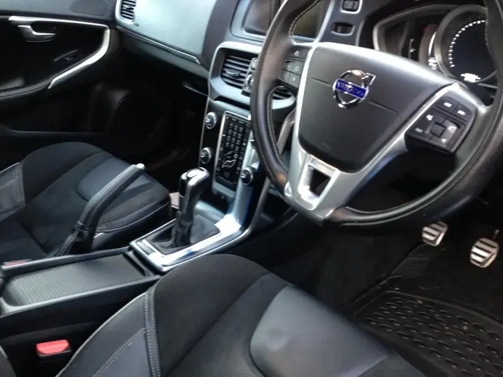 Volvo V40 2015 photo 4