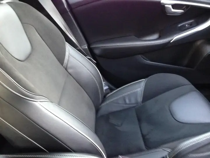 Volvo V40 2015 photo 5