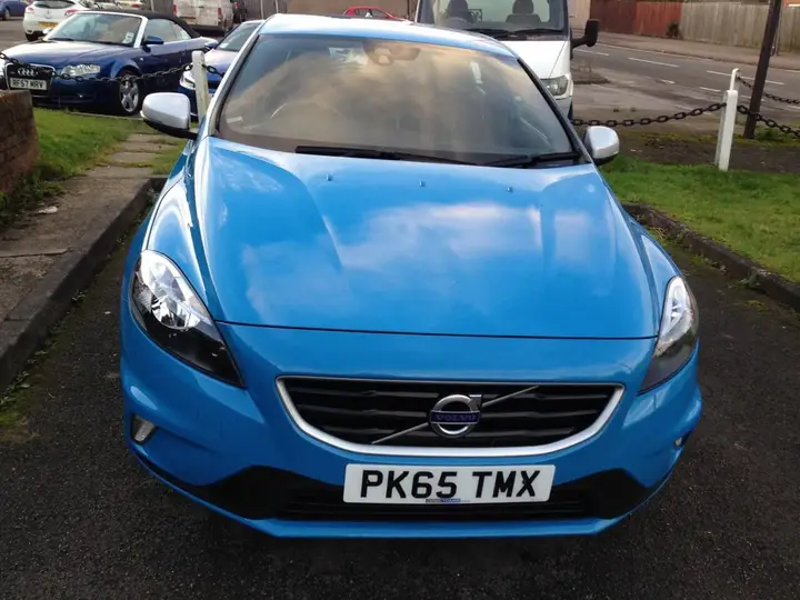 Volvo V40 2015 photo 2