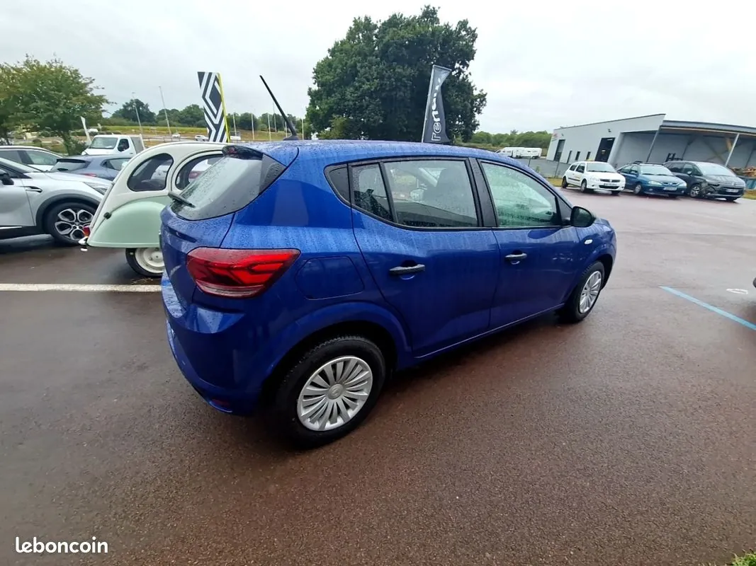 Dacia Sandero 2022 photo 2