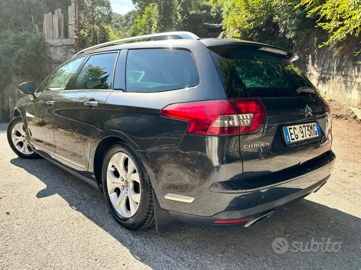 Citroen C5 2011 photo 2