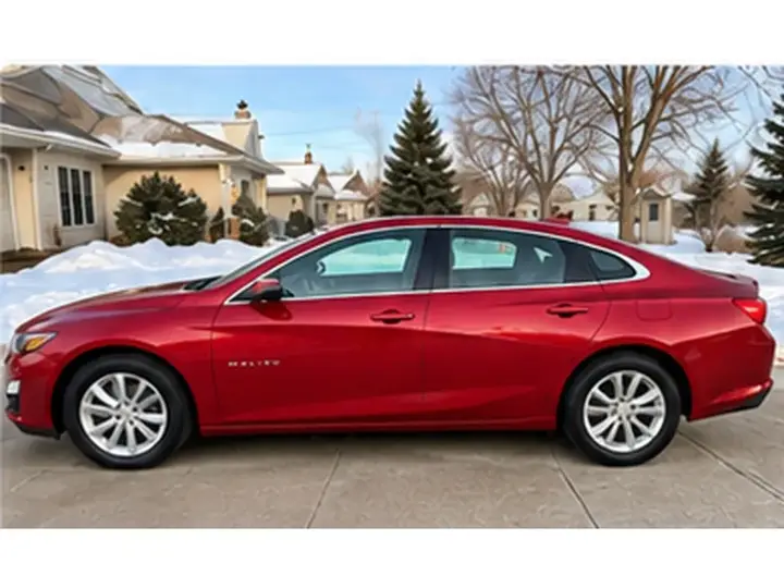 Chevrolet Malibu 2024 photo 3