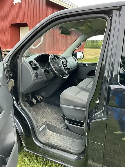 Volkswagen Caravelle 2011 photo 3
