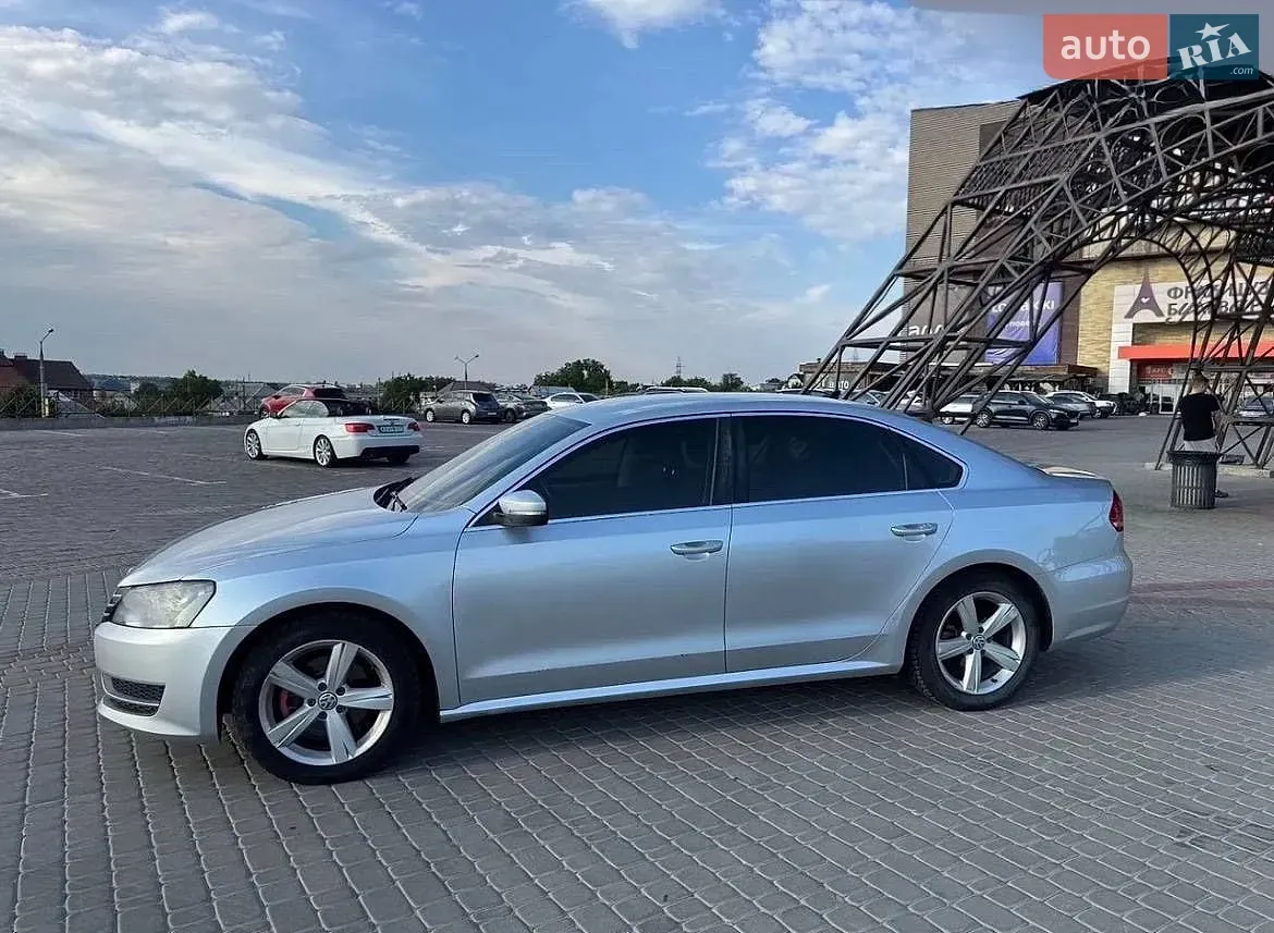 Volkswagen Passat 2012 photo 4