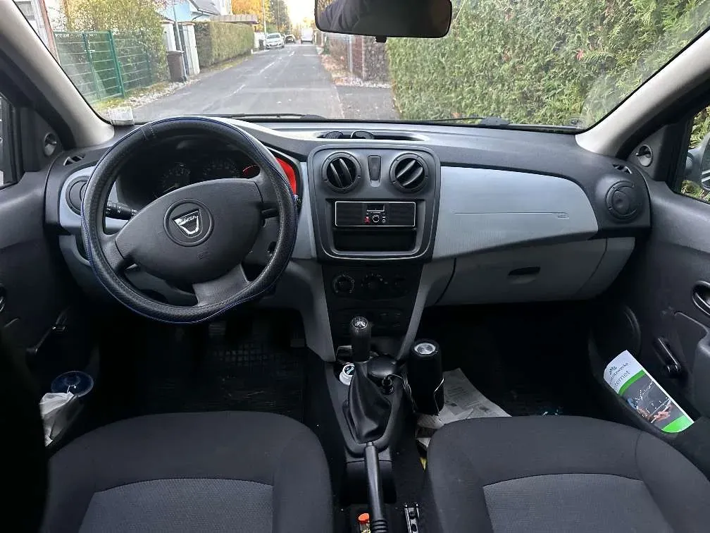 Dacia Logan 2014 photo 3