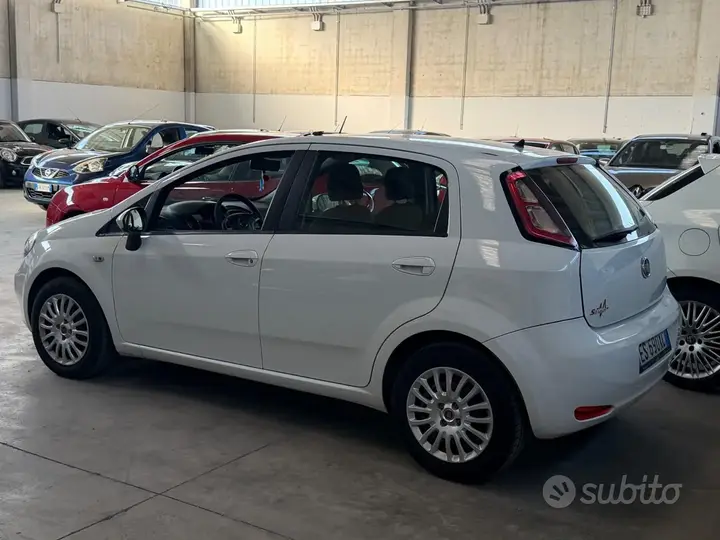 Fiat Punto 2013 photo 4