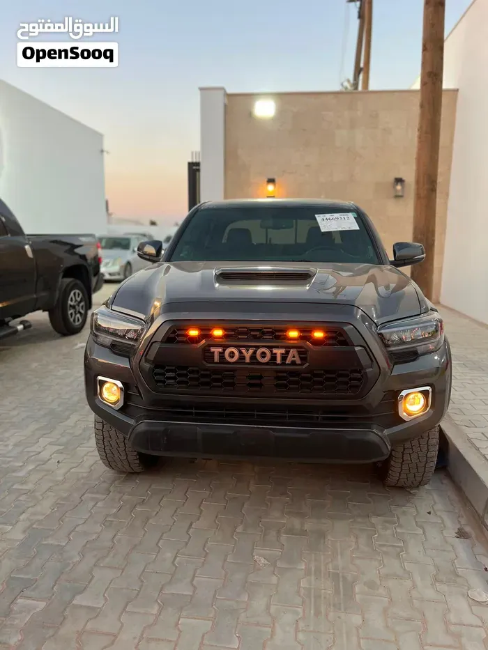 Toyota Tacoma
