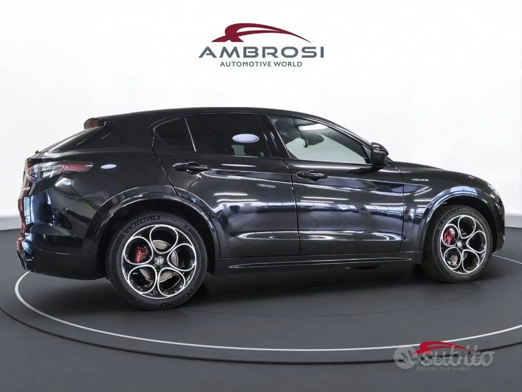 Alfa Romeo Stelvio 2026 photo 5
