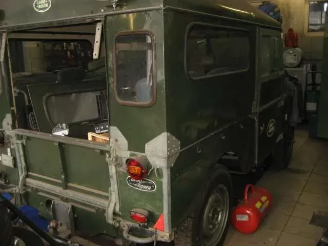 Land Rover Defender 1956 photo 2