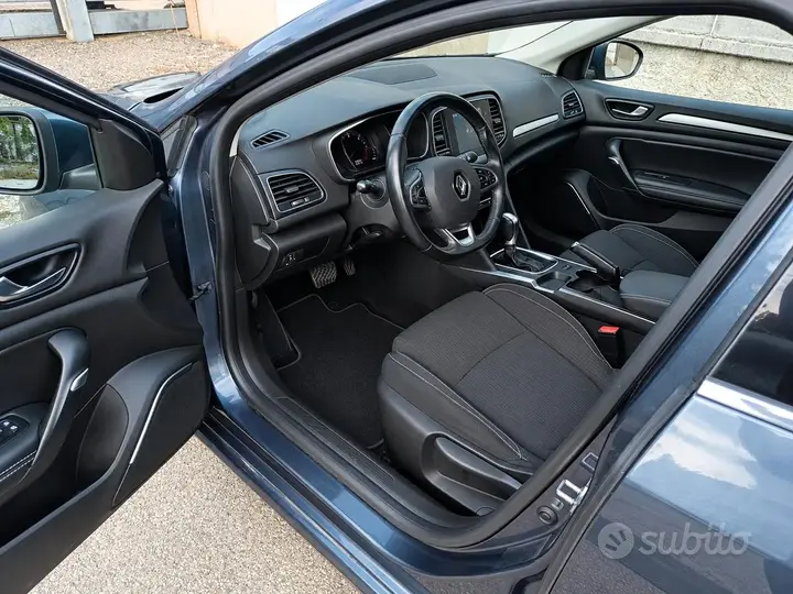 Renault Megane 2018 photo 5