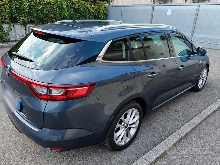 Renault Megane 2018 photo 2