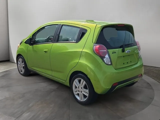 Chevrolet Spark 2015 photo 3