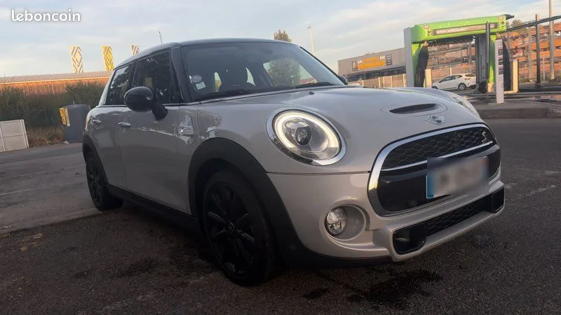 Mini Mini Cooper S 2017 photo 2
