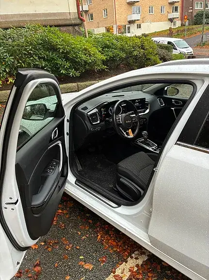Kia Ceed 2023 photo 4