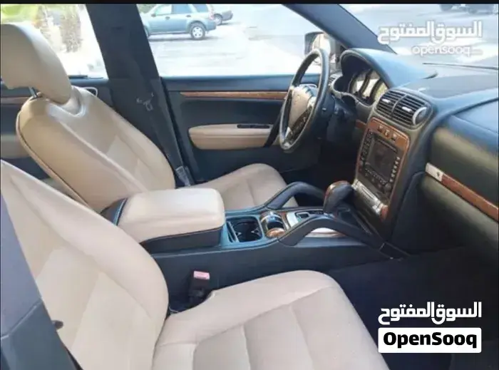 Porsche Cayenne 2008 photo 2