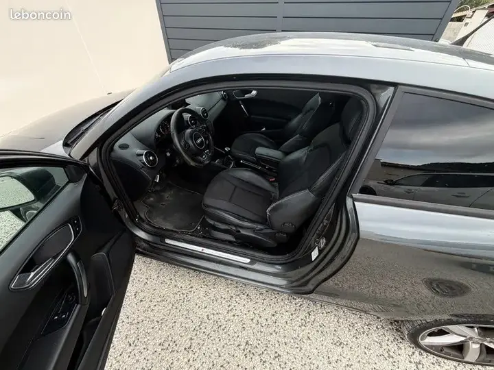 Audi A1 2011 photo 3