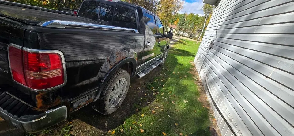 Lincoln Mark Lt 2007 photo 2
