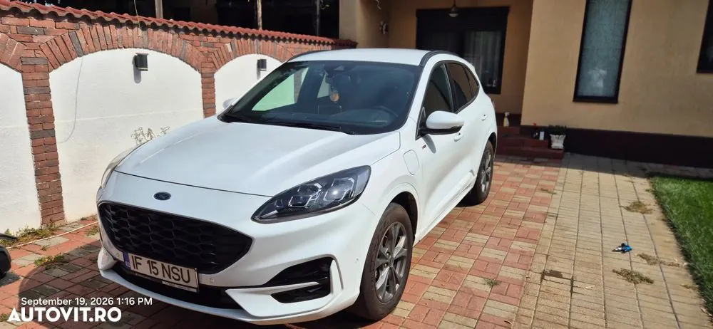 Ford Kuga 2023 photo 2