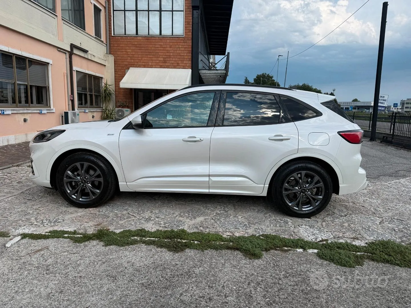 Ford Kuga 2022 photo 4