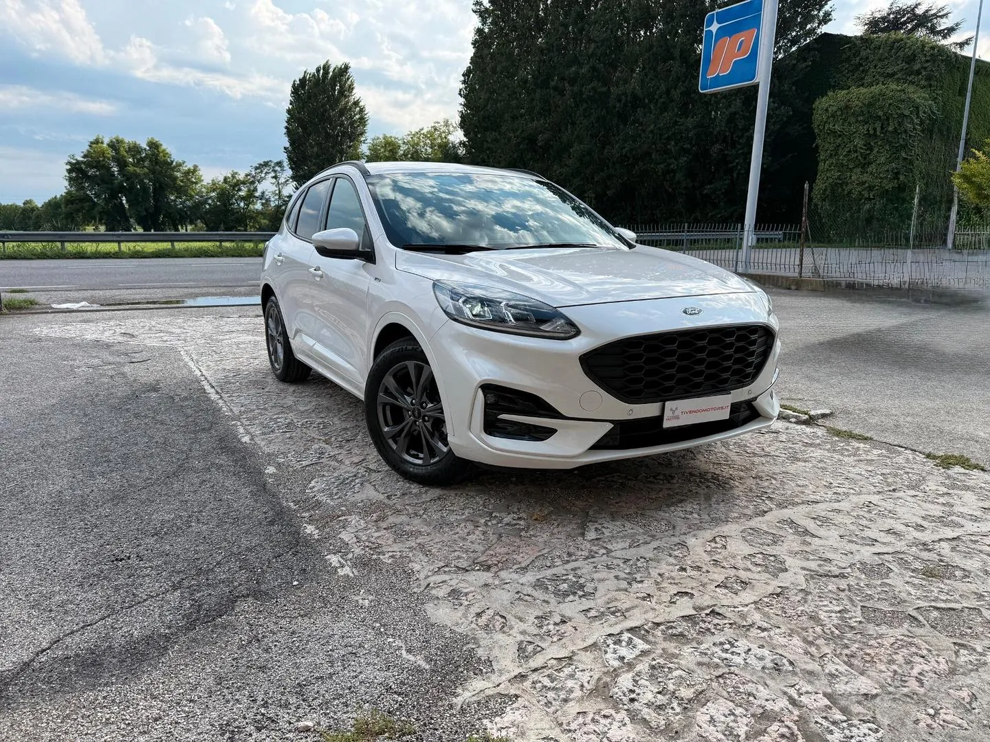 Ford Kuga 2022 photo 3
