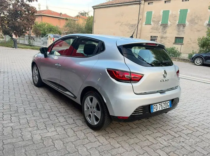 Renault Clio 2016 photo 5