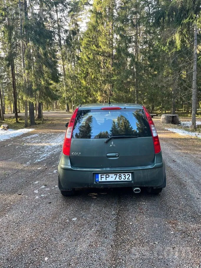 Mitsubishi Colt 2005 photo 4