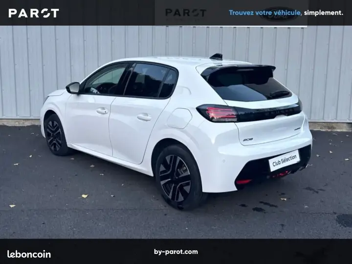 Peugeot 208 2025 photo 3