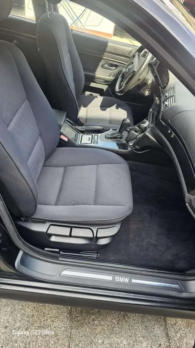 BMW 5 Series 2002 photo 2