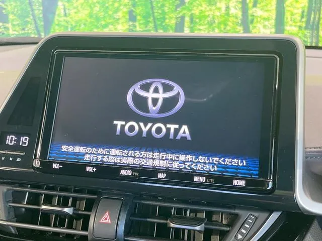 Toyota C-Hr 2018 photo 3