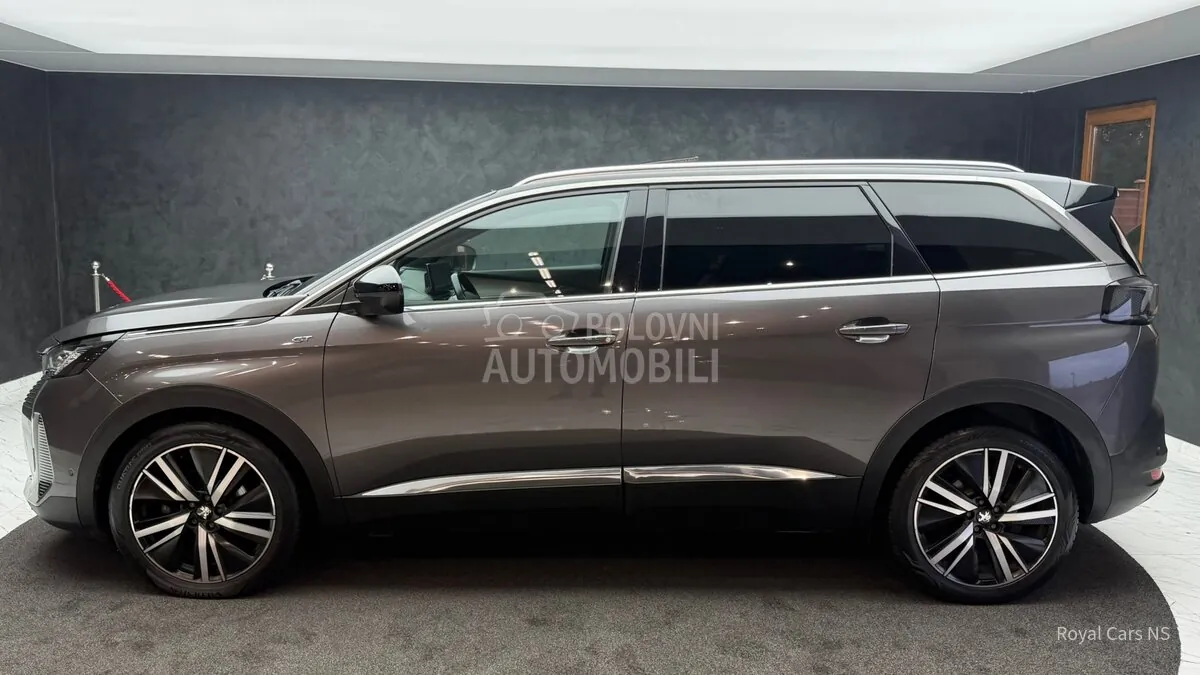 Peugeot 5008 2021 photo 2