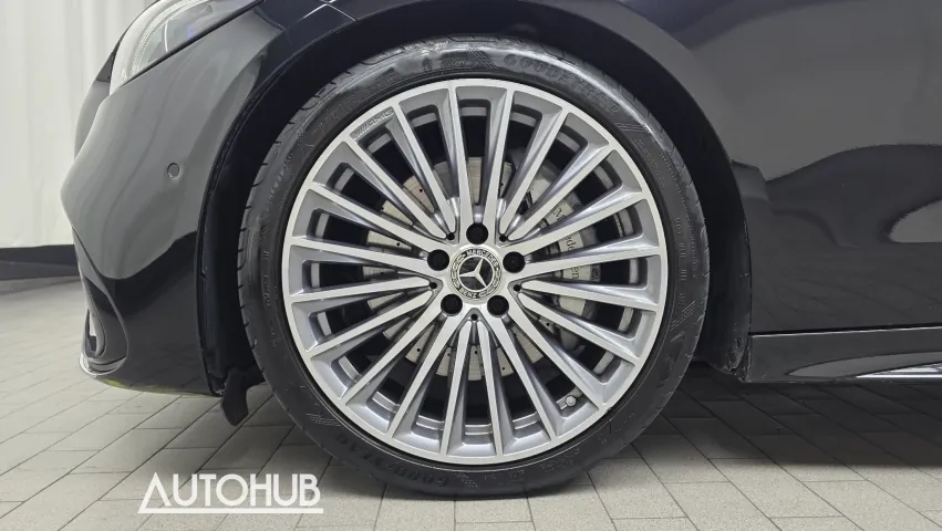 Mercedes-Benz C-Class 2023 photo 5